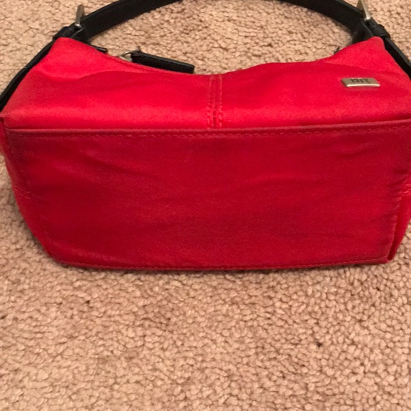 ❤️old school Mini dkny bag - Picture 2 of 8